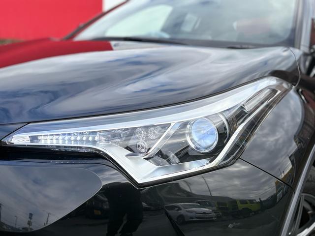 Ｃ－ＨＲ Ｓ　ヴァレンティテール　社外ＬＥＤヘッドライト　シーケンシャルウィンカー　ＥＴＣ　１０インチディスプレイオーディオ　Ｂｌｕｅｔｏｏｔｈ　バックカメラ　ハイブリッド（11枚目）