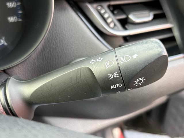 Ｃ－ＨＲ Ｓ　ヴァレンティテール　社外ＬＥＤヘッドライト　シーケンシャルウィンカー　ＥＴＣ　１０インチディスプレイオーディオ　Ｂｌｕｅｔｏｏｔｈ　バックカメラ　ハイブリッド（18枚目）