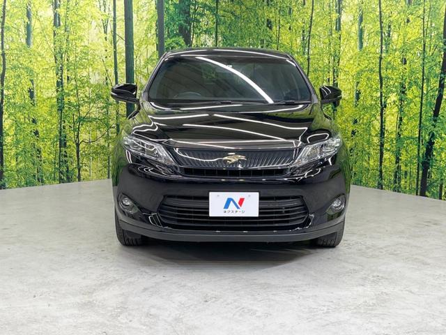 エレガンス 禁煙車 純正9型ナビ バックカメラ Bluetooth再生 ETC 合皮ハーフレザーシート LEDヘッドライト スマートキー 革巻きステアリング ステアリングスイッチ 純正17インチAW フォグライト(14枚目)