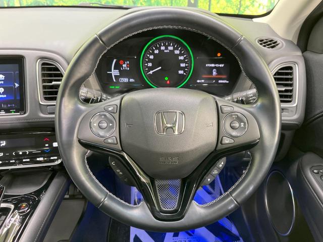 ハイブリッドZ・ホンダセンシング 禁煙車 純正ナビ レーダークルーズ 寒冷地仕様 バックカメラ Bluetooth再生 フルセグ ETC シートヒーター LEDヘッドライト レーンキープ 踏み間違い防止 車線逸脱警報 DVD(12枚目)