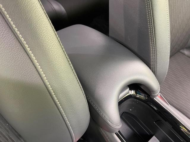 ハイブリッドZ・ホンダセンシング 禁煙車 純正ナビ レーダークルーズ 寒冷地仕様 バックカメラ Bluetooth再生 フルセグ ETC シートヒーター LEDヘッドライト レーンキープ 踏み間違い防止 車線逸脱警報 DVD(34枚目)