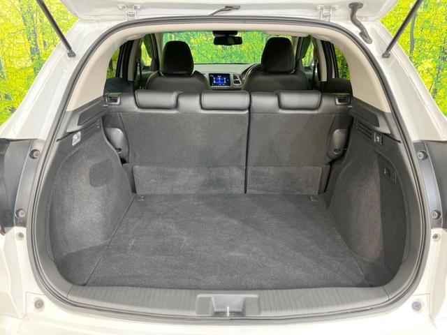 ハイブリッドZ・ホンダセンシング 禁煙車 純正ナビ レーダークルーズ 寒冷地仕様 バックカメラ Bluetooth再生 フルセグ ETC シートヒーター LEDヘッドライト レーンキープ 踏み間違い防止 車線逸脱警報 DVD(43枚目)