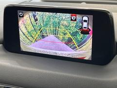 【バックカメラ】駐車時に後方がリアルタイム映像で確認できます。大型商業施設や立体駐車場での駐車時や、夜間のバック時に大活躍！運転スキルに関わらず、今や必須となった装備のひとつです！ 6