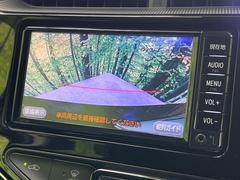 【バックカメラ】駐車時に後方がリアルタイム映像で確認できます。大型商業施設や立体駐車場での駐車時や、夜間のバック時に大活躍！運転スキルに関わらず、今や必須となった装備のひとつです！ 5