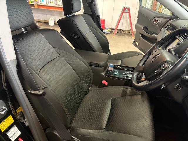 クラウン 2.5アスリート アニバーサリーエディション 純正8インチナビ バックカメラ 純正18インチAWスタッドレス 社外18インチAW クルコン デュアルエアコン HIDヘッド CD ETC パワーシート スマートキー 電格ミラー 盗難防止システム(16枚目)