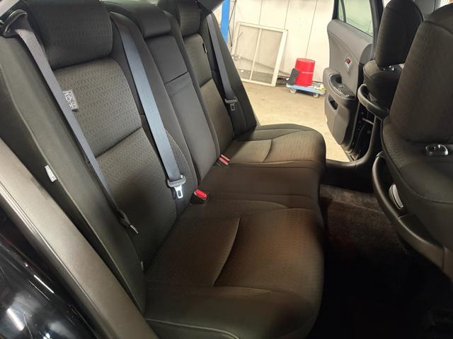 クラウン 2.5アスリート アニバーサリーエディション 純正8インチナビ バックカメラ 純正18インチAWスタッドレス 社外18インチAW クルコン デュアルエアコン HIDヘッド CD ETC パワーシート スマートキー 電格ミラー 盗難防止システム(18枚目)