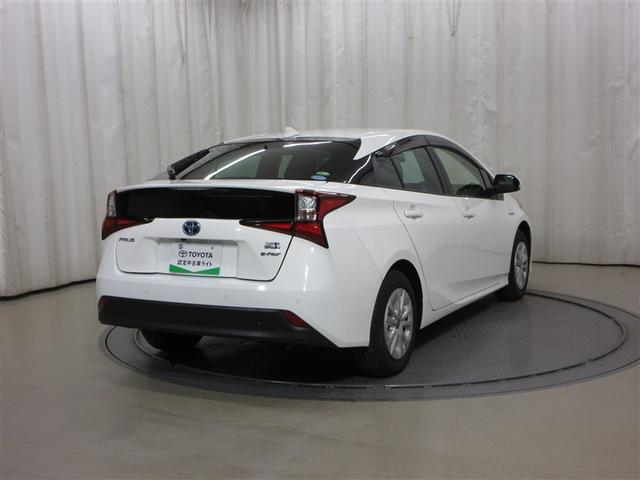 プリウス Ｓ　４ＷＤ　寒冷地　衝突被害軽減システム　メモリーナビ　ワンセグ　ＬＥＤヘッドランプ　アルミホイール　バックカメラ　ドラレコ　スマートキー　オートクルーズコントロール　アイドリングストップ　ＥＴＣ（4枚目）