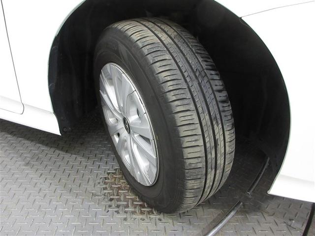 プリウス Ｓ　４ＷＤ　寒冷地　衝突被害軽減システム　メモリーナビ　ワンセグ　ＬＥＤヘッドランプ　アルミホイール　バックカメラ　ドラレコ　スマートキー　オートクルーズコントロール　アイドリングストップ　ＥＴＣ（21枚目）