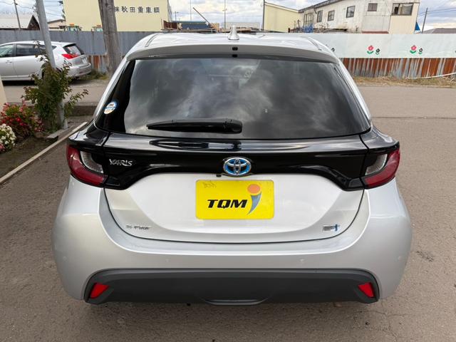 ヤリス ハイブリッドX 4WD(5枚目)