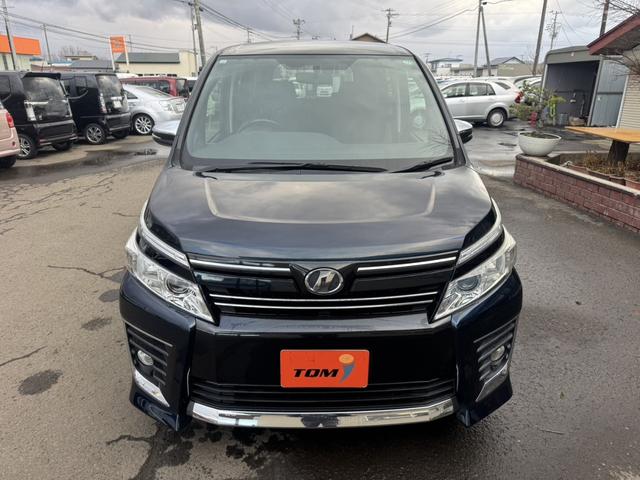 ヴォクシー ZS 煌 4WD(2枚目)