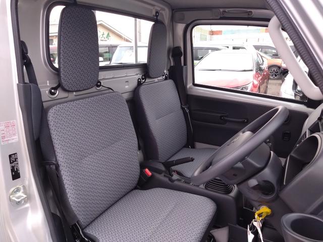 キャリイトラック ＫＣエアコン・パワステ　４ＷＤ　５速マニュアル　エアコン　パワステ　キーレス　パワーウィンドウ　Ｗエアバッグ　３方開　スズキセーフティサポート非装着車（11枚目）