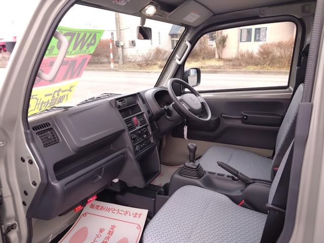キャリイトラック ＫＣエアコン・パワステ　４ＷＤ　５速マニュアル　エアコン　パワステ　キーレス　パワーウィンドウ　Ｗエアバッグ　３方開　スズキセーフティサポート非装着車（12枚目）