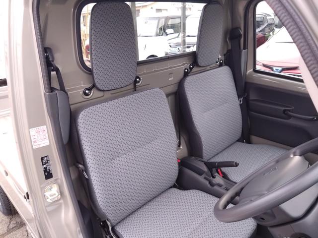 キャリイトラック ＫＣエアコン・パワステ　４ＷＤ　５速マニュアル　エアコン　パワステ　キーレス　パワーウィンドウ　Ｗエアバッグ　３方開　スズキセーフティサポート非装着車（10枚目）