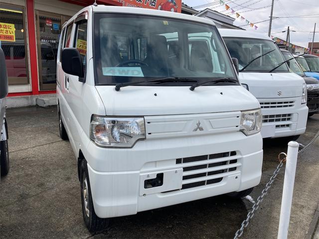 ミニキャブバン 　４ＷＤ　軽バン　ＡＴ　両側スライドドア　アルミホイール　エアコン　パワーウィンドウ　運転席エアバッグ　助手席エアバッグ　積載量３５０ｋｇ　修復歴なし（5枚目）