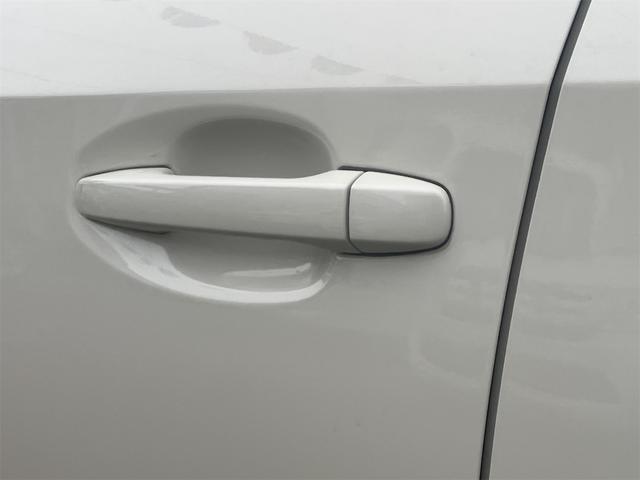 レヴォーグ １．６ＧＴアイサイト　４ＷＤ　ＥＴＣ　サイドカメラ　ナビ　オートクルーズコントロール　レーンアシスト　衝突被害軽減システム　アルミホイール　オートライト　スマートキー　アイドリングストップ　電動格納ミラー　ＣＶＴ（30枚目）
