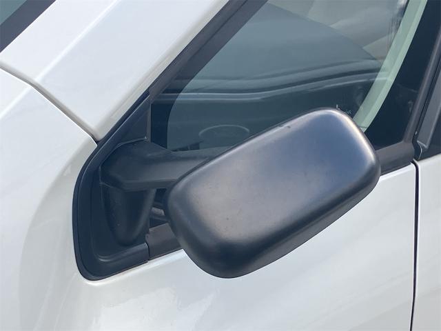 デリカD:5 シャモニー 4WD ETC オートクルーズコントロール 両側電動スライドドア オートライト HID スマートキー 電動格納ミラー 後席モニター 3列シート CVT アルミホイール 100V電源 盗難防止システム(28枚目)