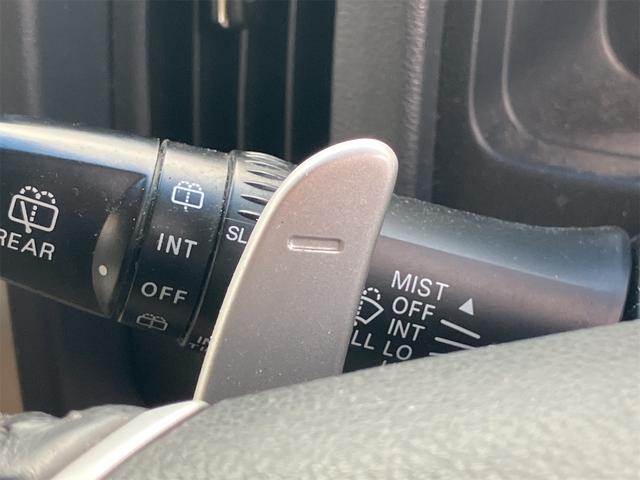 デリカD:5 シャモニー 4WD ETC オートクルーズコントロール 両側電動スライドドア オートライト HID スマートキー 電動格納ミラー 後席モニター 3列シート CVT アルミホイール 100V電源 盗難防止システム(44枚目)