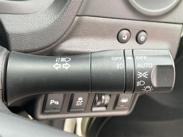 ノート e-パワー X バックカメラ クリアランスソナー レーンアシスト 衝突被害軽減システム アルミホイール オートライト スマートキー アイドリングストップ 電動格納ミラー CVT 盗難防止システム 衝突安全ボディ(10枚目)