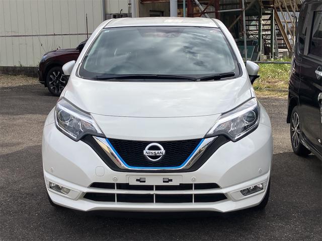 ノート e-パワー X バックカメラ クリアランスソナー レーンアシスト 衝突被害軽減システム アルミホイール オートライト スマートキー アイドリングストップ 電動格納ミラー CVT 盗難防止システム 衝突安全ボディ(12枚目)