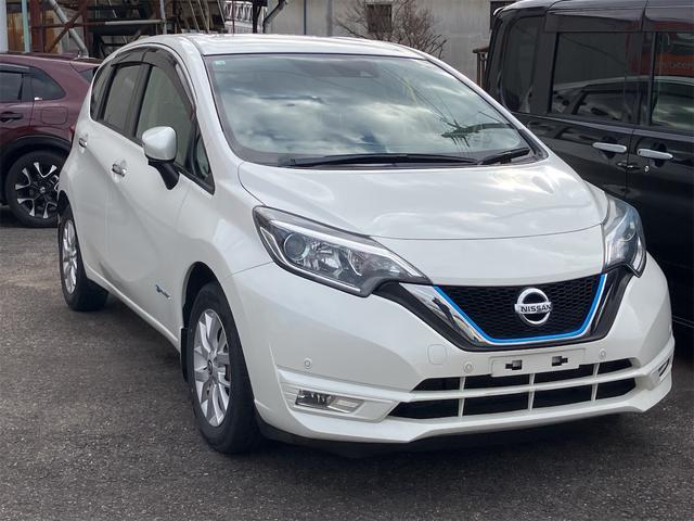 ノート e-パワー X バックカメラ クリアランスソナー レーンアシスト 衝突被害軽減システム アルミホイール オートライト スマートキー アイドリングストップ 電動格納ミラー CVT 盗難防止システム 衝突安全ボディ(13枚目)