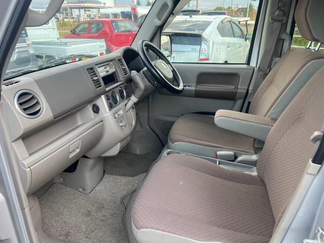 エブリイワゴン 　福祉車両　車いす移動車　後部電動固定　リヤシート付　４ＷＤ（16枚目）