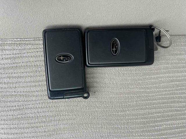 レガシィＢ４ ２．５ｉアイサイト　４ＷＤ　ＥＴＣ　クリアランスソナー　オートクルーズコントロール　バックカメラ　アルミホイール　ＨＩＤ　ＣＶＴ　スマートキー　アイドリングストップ　盗難防止システム　パワーシート（6枚目）