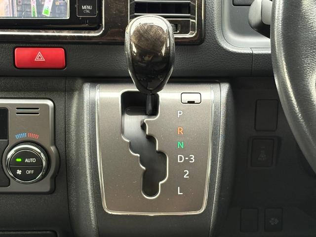 ハイエースバン スーパーGL ダークプライム 両スラ/寒冷地仕様/純正メモリーナビ/フルセグ/ETC/バックカメラ/モデリスタエアロ/LEDヘッドライト/リアヒーター/リアクーラー/イージークローザー/フロントフォグ(24枚目)