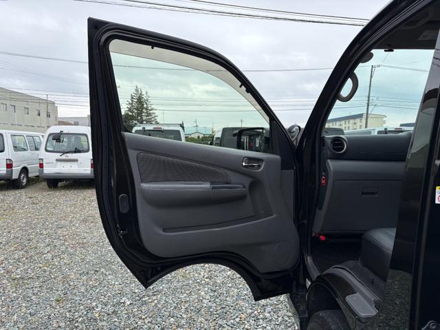 ハイエースバン スーパーGL ダークプライム 両スラ/寒冷地仕様/純正メモリーナビ/フルセグ/ETC/バックカメラ/モデリスタエアロ/LEDヘッドライト/リアヒーター/リアクーラー/イージークローザー/フロントフォグ(55枚目)