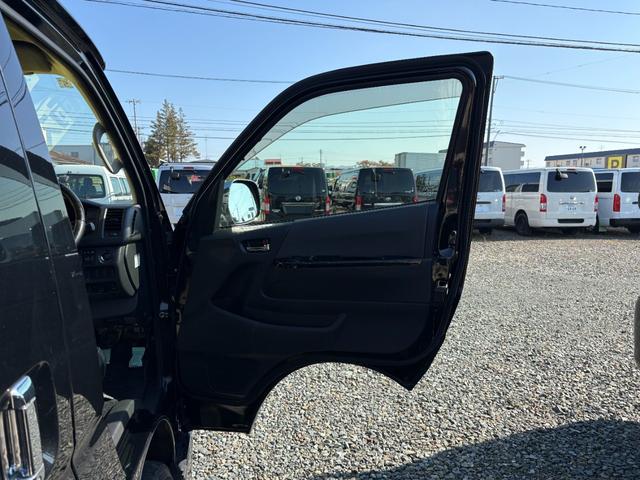 ハイエースバン スーパーGL ダークプライム 両スラ/寒冷地仕様/純正メモリーナビ/フルセグ/ETC/バックカメラ/モデリスタエアロ/LEDヘッドライト/リアヒーター/リアクーラー/イージークローザー/フロントフォグ(56枚目)
