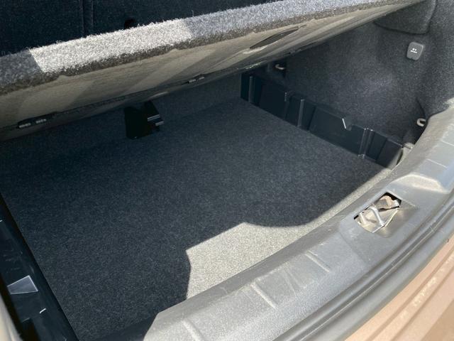 Ｖ４０ クロスカントリー　Ｄ４　純正ＡＷ（夏・冬）／ワンオーナー／１２Ｖ電源／ルーフレール／パワーシート／プライバシーガラス／フロントフォグ／リアフォグ／オートドアミラー（14枚目）