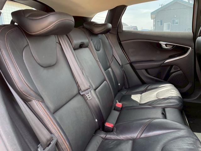 Ｖ４０ クロスカントリー　Ｄ４　純正ＡＷ（夏・冬）／ワンオーナー／１２Ｖ電源／ルーフレール／パワーシート／プライバシーガラス／フロントフォグ／リアフォグ／オートドアミラー（15枚目）