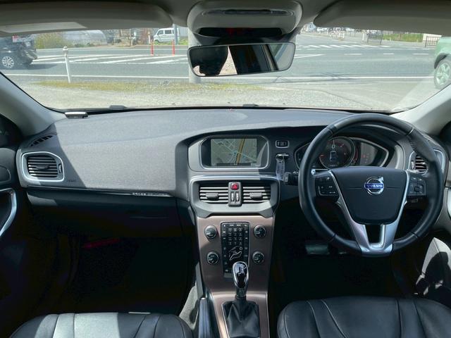 Ｖ４０ クロスカントリー　Ｄ４　純正ＡＷ（夏・冬）／ワンオーナー／１２Ｖ電源／ルーフレール／パワーシート／プライバシーガラス／フロントフォグ／リアフォグ／オートドアミラー（19枚目）