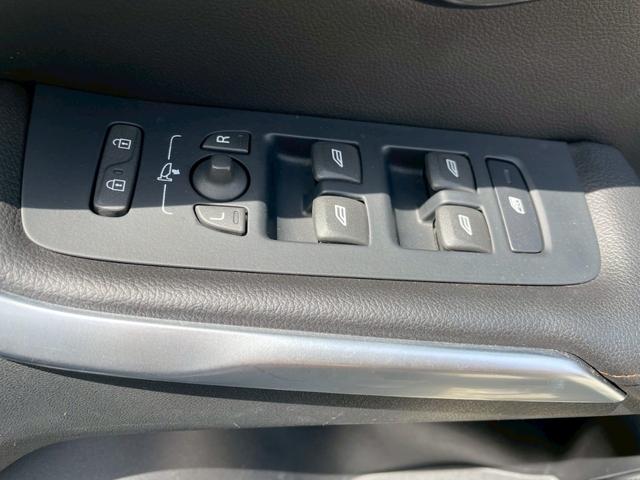 Ｖ４０ クロスカントリー　Ｄ４　純正ＡＷ（夏・冬）／ワンオーナー／１２Ｖ電源／ルーフレール／パワーシート／プライバシーガラス／フロントフォグ／リアフォグ／オートドアミラー（42枚目）