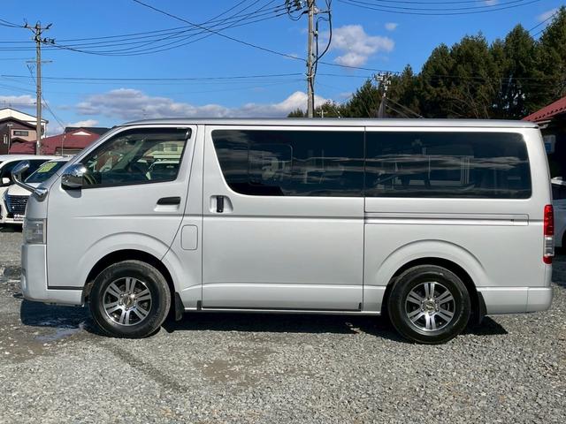 ハイエースバン ロングDX GLパッケージ 9人乗り/リアヒーター/ETC/純正ラジオ/AUX/中古スタッドレスタイヤ付属(7枚目)