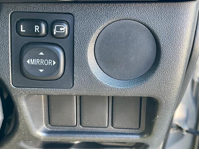 ハイエースバン ロングDX GLパッケージ 9人乗り/リアヒーター/ETC/純正ラジオ/AUX/中古スタッドレスタイヤ付属(30枚目)