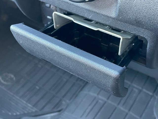 ハイエースバン ロングDX GLパッケージ 9人乗り/リアヒーター/ETC/純正ラジオ/AUX/中古スタッドレスタイヤ付属(34枚目)