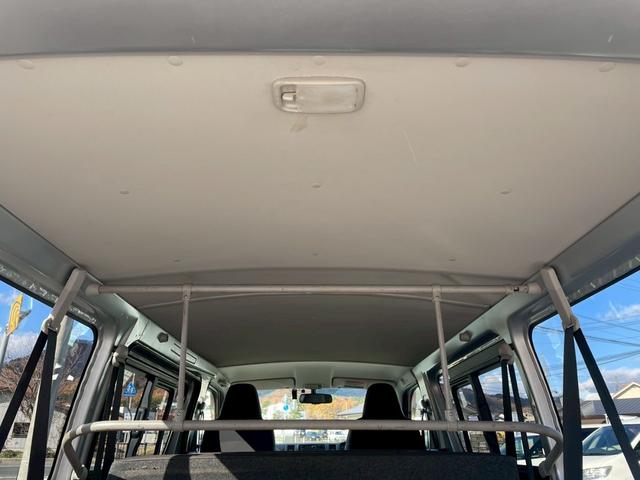 ハイエースバン ロングDX GLパッケージ 9人乗り/リアヒーター/ETC/純正ラジオ/AUX/中古スタッドレスタイヤ付属(48枚目)