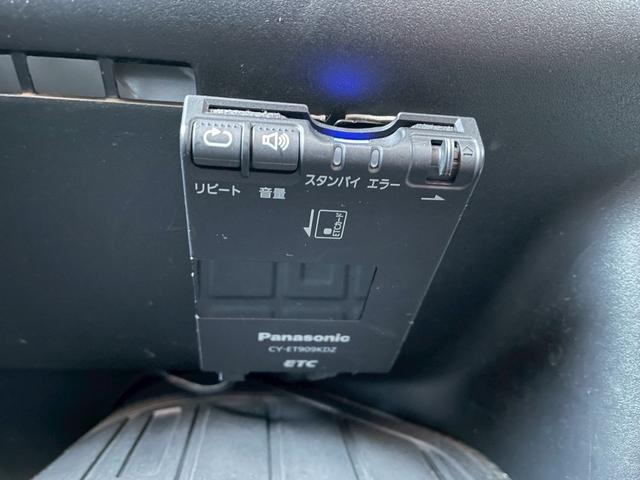 ハイエースバン ロングDX GLパッケージ ETC/MT/ラジオ/純正フロアマット/スライドサイドウィンドウ/12V電源ソケット/寒冷地仕様/純正ドアバイザー/USB2口/セパレーターバー(20枚目)