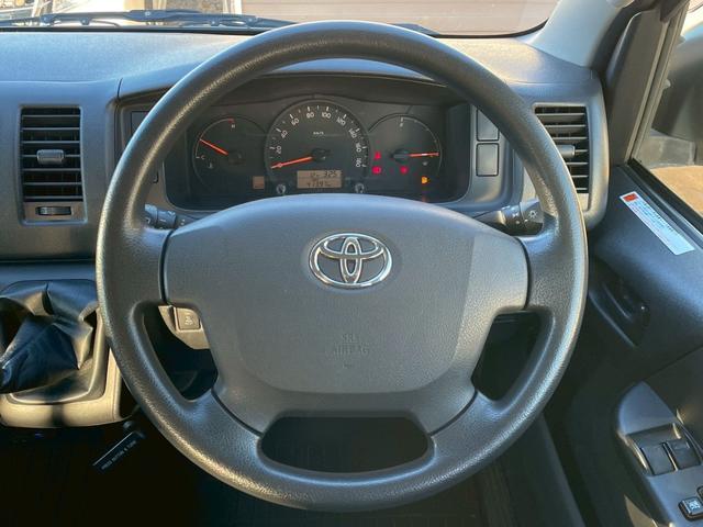 ハイエースバン ロングDX GLパッケージ ETC/MT/ラジオ/純正フロアマット/スライドサイドウィンドウ/12V電源ソケット/寒冷地仕様/純正ドアバイザー/USB2口/セパレーターバー(44枚目)