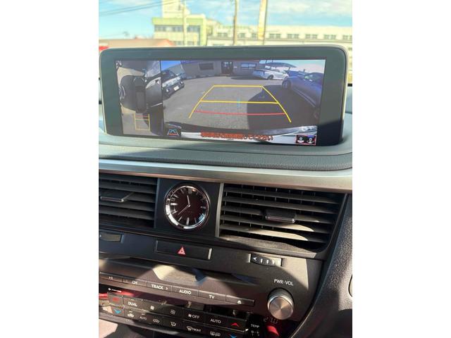 ＲＸ ＲＸ３００　Ｆスポーツ　４ＷＤ　全周囲カメラ　クリアランスソナー　オートクルーズコントロール　レーンアシスト　パワーシート　衝突被害軽減システム　サンルーフ　ナビ　オートマチックハイビーム　ＬＥＤヘッドランプ　電動リアゲート（6枚目）