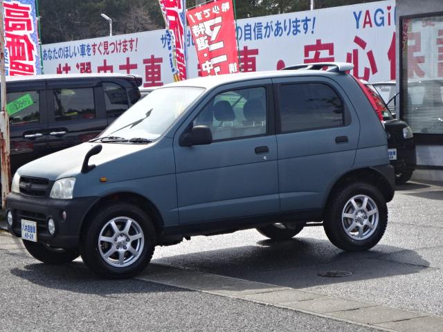 カスタム　メモリアルエディション　フォグランプ　社外アルミ　ＥＴＣ　デフロック　４ＷＤ(8枚目)