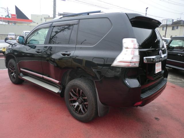 ランドクルーザープラド ＴＸ　アルジェントクロス　／４ＷＤ／サンルーフ／５人乗／純正ナビ／フルセグＴＶ／Ｂｌｕｅｔｏｏｔｈ／バックカメラ／ＥＴＣ／プッシュスタート／専用ホイール有（12枚目）