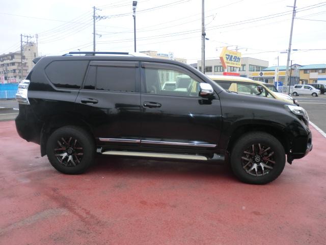 ランドクルーザープラド ＴＸ　アルジェントクロス　／４ＷＤ／サンルーフ／５人乗／純正ナビ／フルセグＴＶ／Ｂｌｕｅｔｏｏｔｈ／バックカメラ／ＥＴＣ／プッシュスタート／専用ホイール有（17枚目）