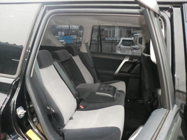 ランドクルーザープラド ＴＸ　アルジェントクロス　／４ＷＤ／サンルーフ／５人乗／純正ナビ／フルセグＴＶ／Ｂｌｕｅｔｏｏｔｈ／バックカメラ／ＥＴＣ／プッシュスタート／専用ホイール有（34枚目）