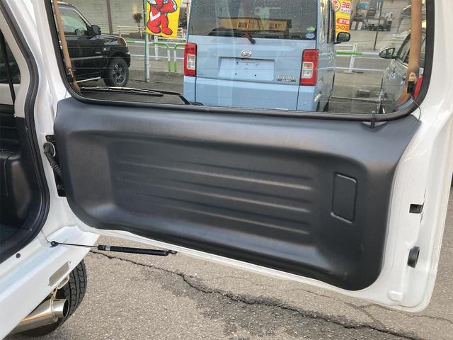 XC 4WD キーレスエントリー 電動格納ミラー AT ABS CD ルーフレール アルミホイール 衝突安全ボディ エアコン パワーウィンドウ 運転席エアバッグ 助手席エアバッグ 記録簿(28枚目)