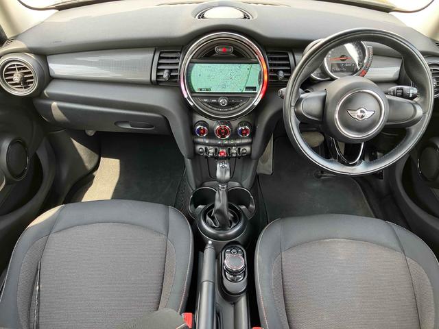 MINI クーパー ドライブレコーダー バックカメラ ナビ アルミホイール オートライト LEDヘッドランプ スマートキー アイドリングストップ AT 盗難防止システム ABS ESC USB(2枚目)