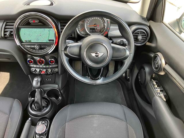 MINI クーパー ドライブレコーダー バックカメラ ナビ アルミホイール オートライト LEDヘッドランプ スマートキー アイドリングストップ AT 盗難防止システム ABS ESC USB(3枚目)