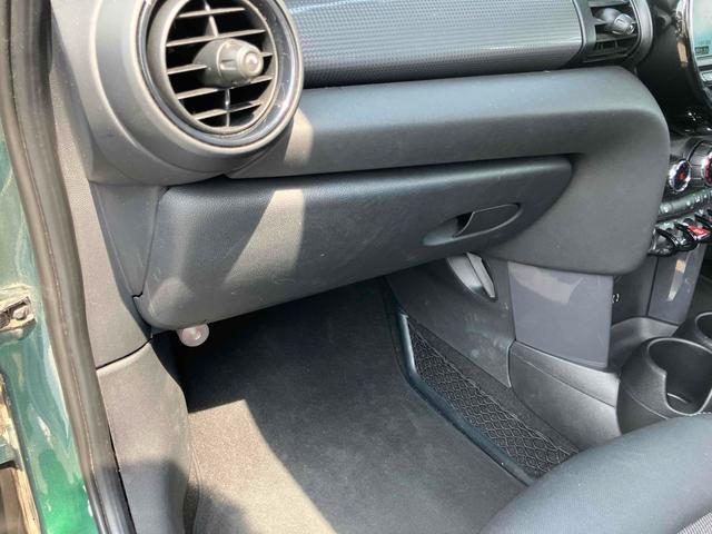 MINI クーパー ドライブレコーダー バックカメラ ナビ アルミホイール オートライト LEDヘッドランプ スマートキー アイドリングストップ AT 盗難防止システム ABS ESC USB(39枚目)