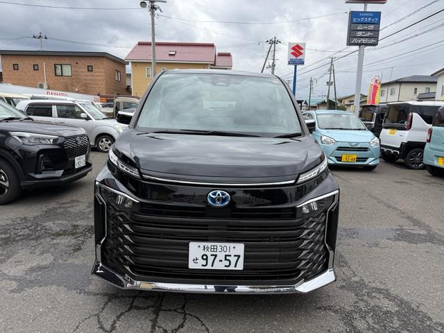 ヴォクシー ハイブリッドS-G E-FOUR 4WD 10.5型Dオーディオリアフリップダウンモニター バックカメラ(2枚目)
