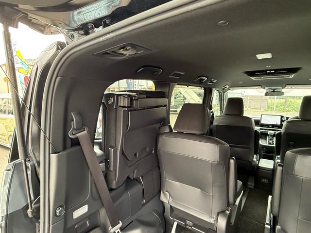 ヴォクシー ハイブリッドS-G E-FOUR 4WD 10.5型Dオーディオリアフリップダウンモニター バックカメラ(19枚目)